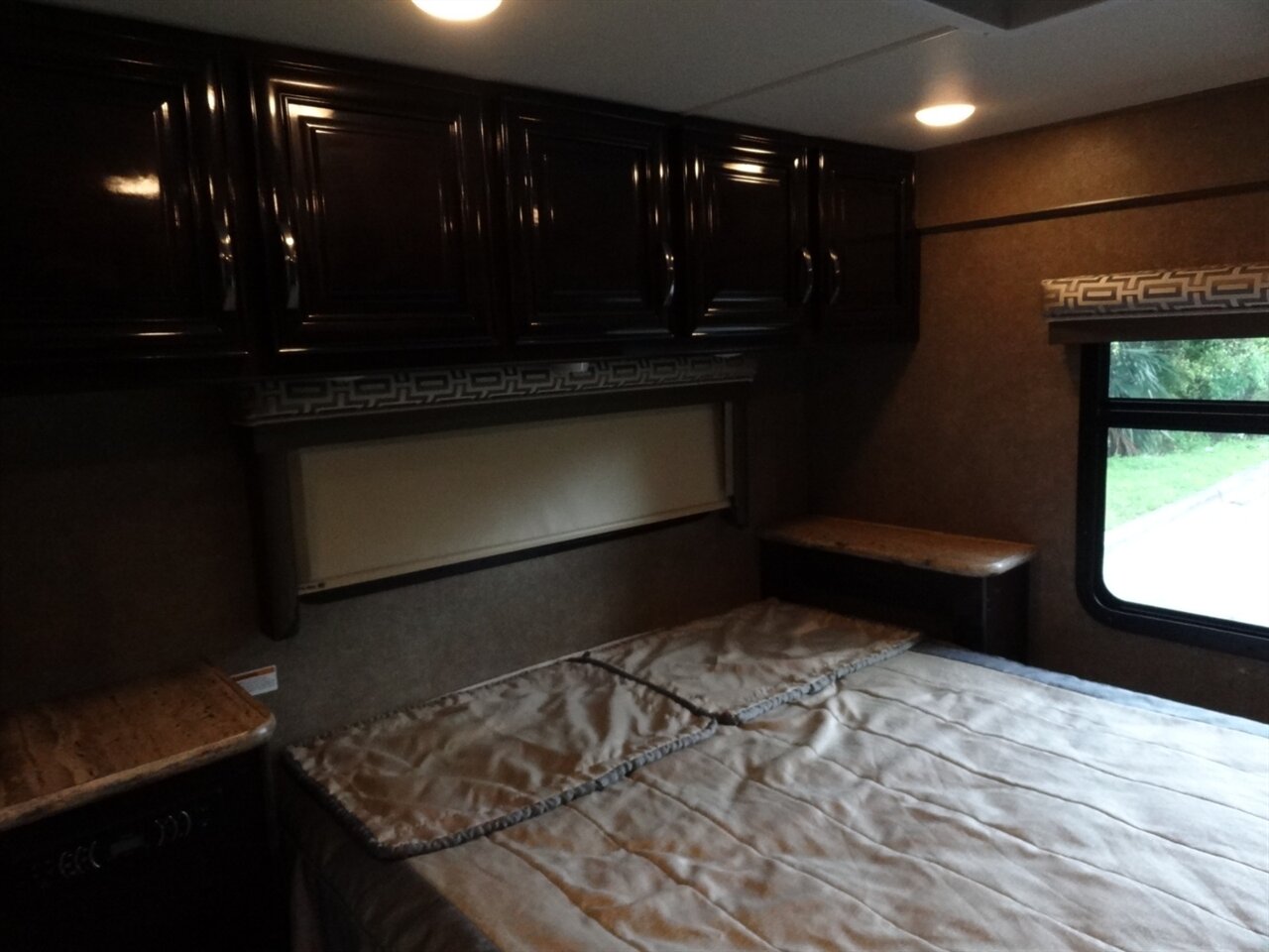 2017 Thor Quantum LF31   - Photo 73 - Deland, FL 32720