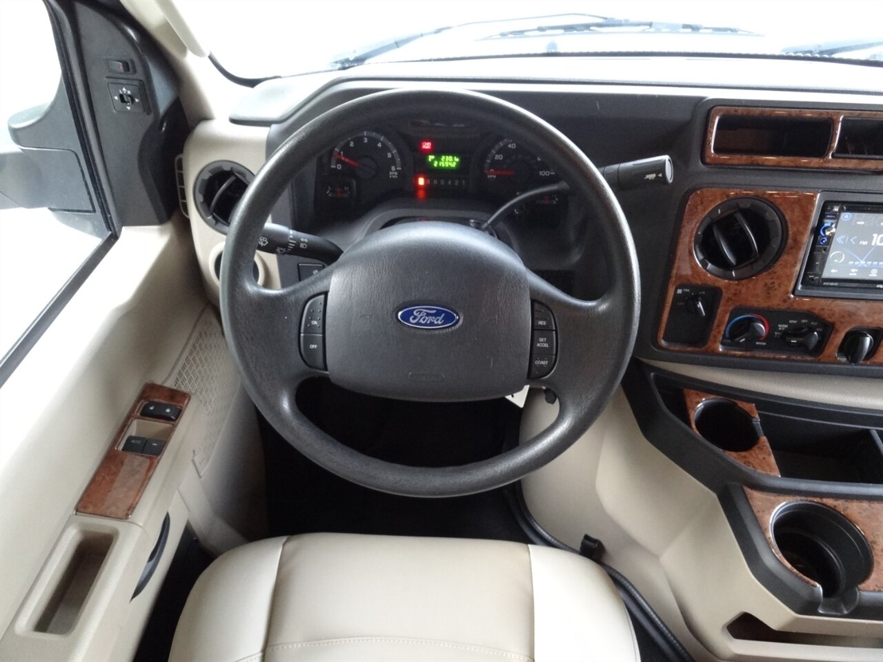 2017 Thor Quantum LF31   - Photo 45 - Deland, FL 32720