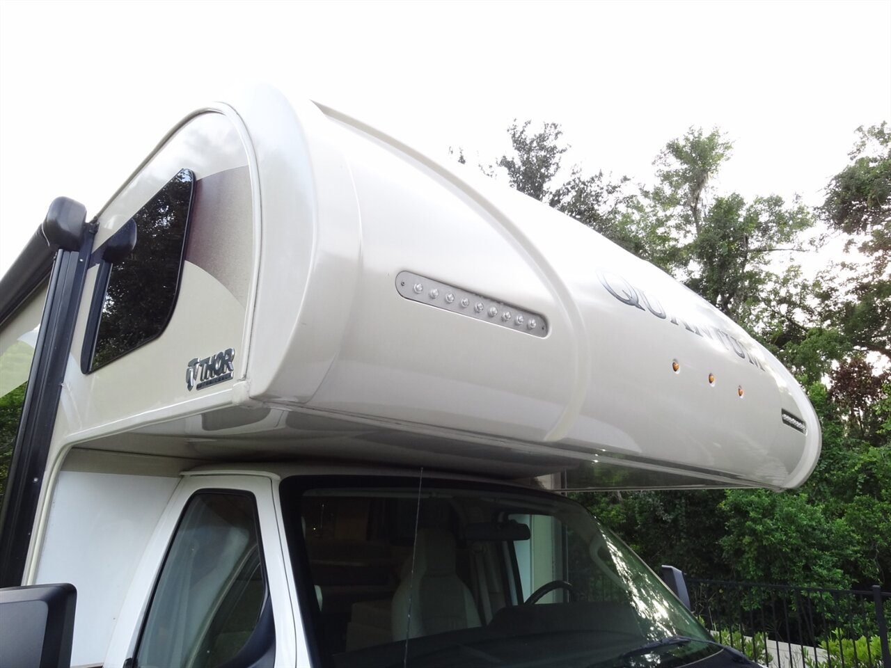 2017 Thor Quantum LF31   - Photo 15 - Deland, FL 32720