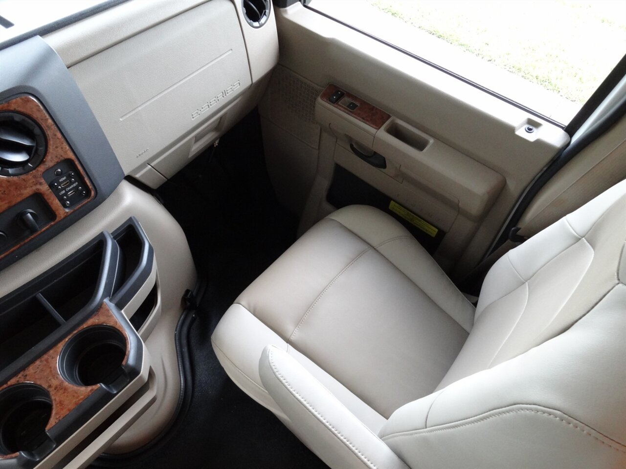 2017 Thor Quantum LF31   - Photo 48 - Deland, FL 32720