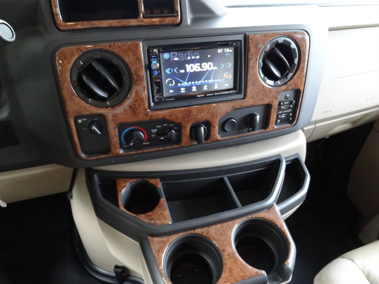 2017 Thor Quantum LF31   - Photo 47 - Deland, FL 32720