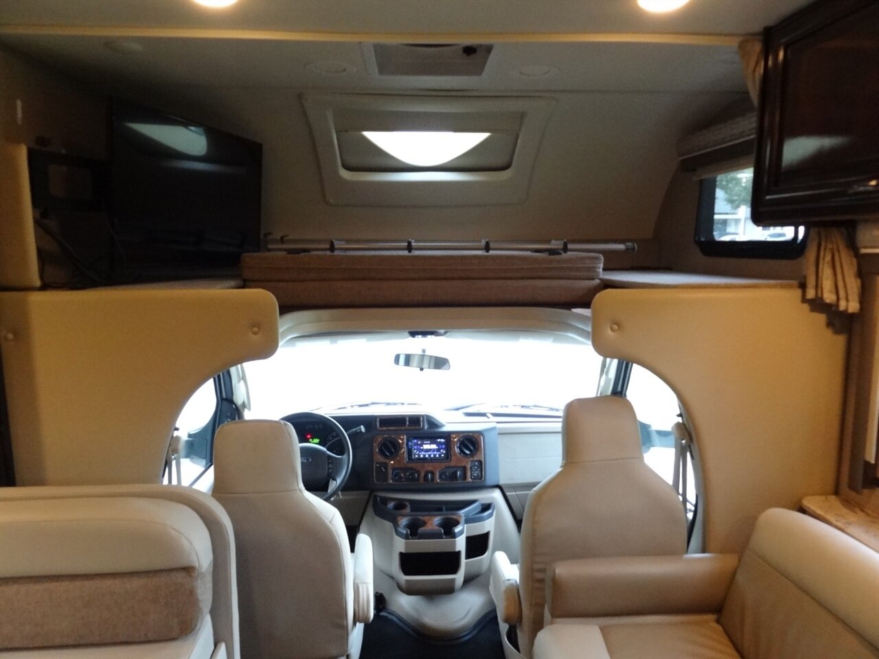 2017 Thor Quantum LF31   - Photo 88 - Deland, FL 32720