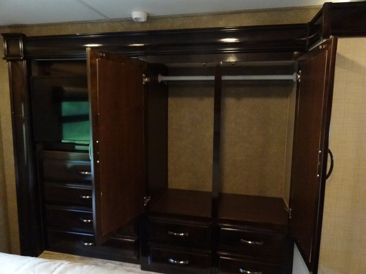 2017 Thor Quantum LF31   - Photo 77 - Deland, FL 32720