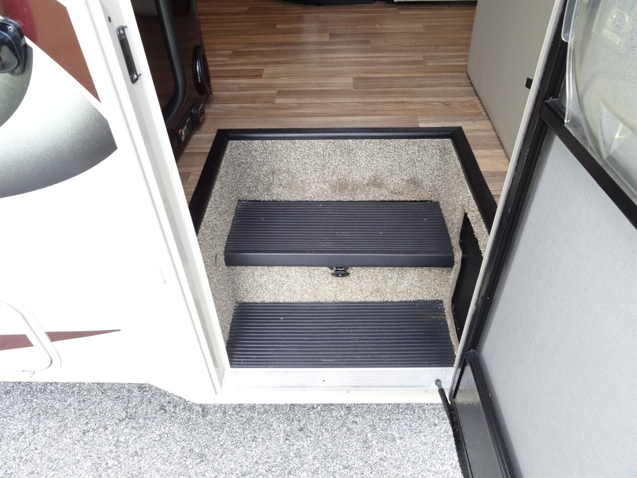 2017 Thor Quantum LF31   - Photo 42 - Deland, FL 32720