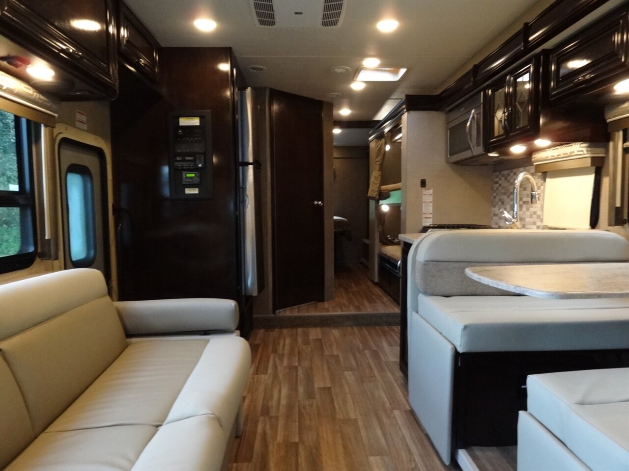 2017 Thor Quantum LF31   - Photo 49 - Deland, FL 32720