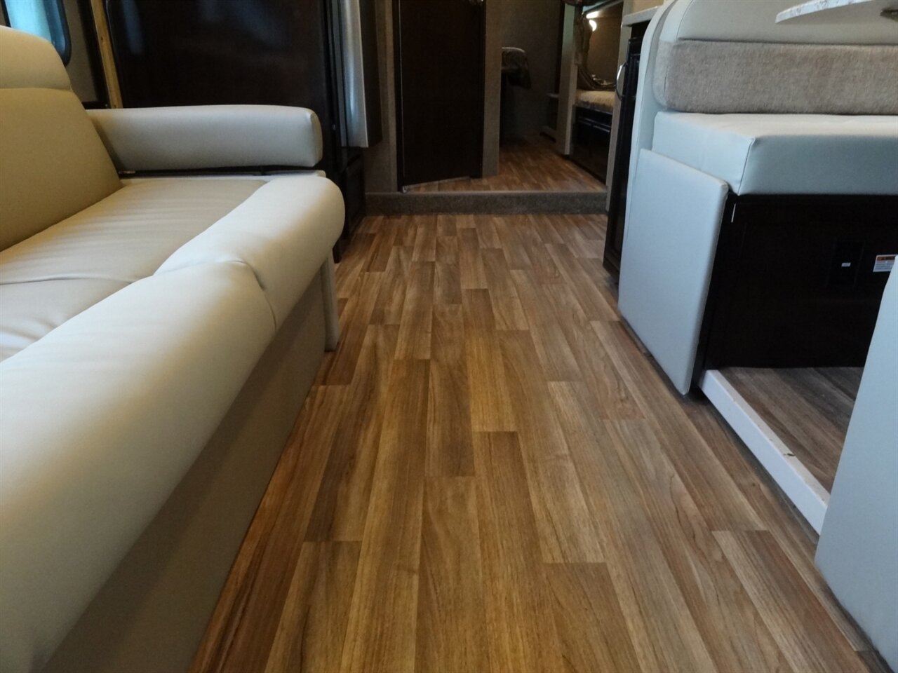 2017 Thor Quantum LF31   - Photo 50 - Deland, FL 32720