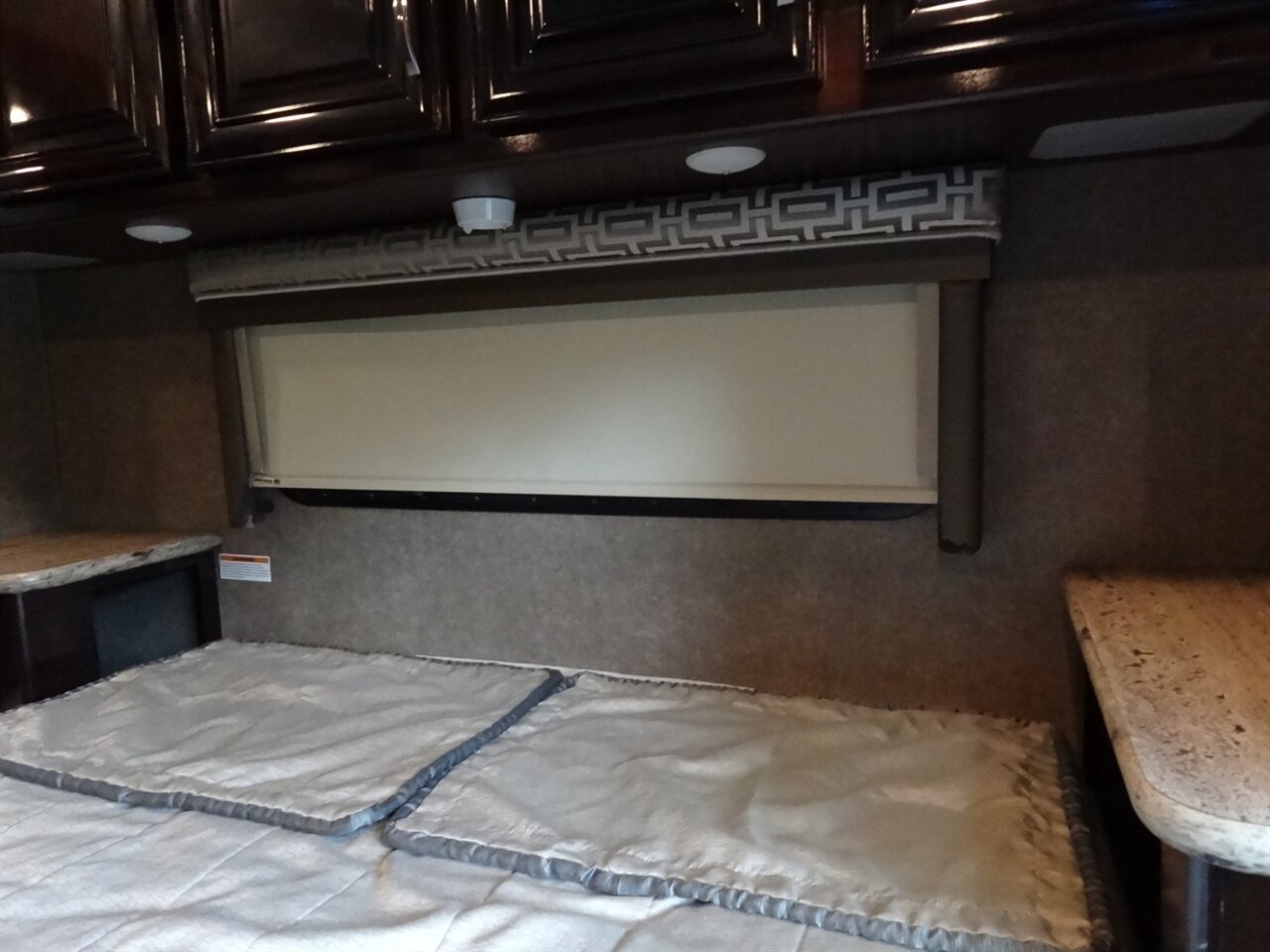 2017 Thor Quantum LF31   - Photo 81 - Deland, FL 32720