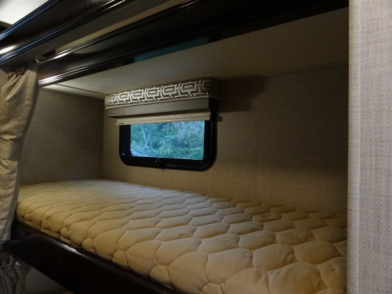 2017 Thor Quantum LF31   - Photo 62 - Deland, FL 32720