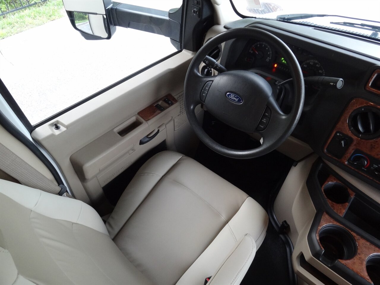 2017 Thor Quantum LF31   - Photo 44 - Deland, FL 32720