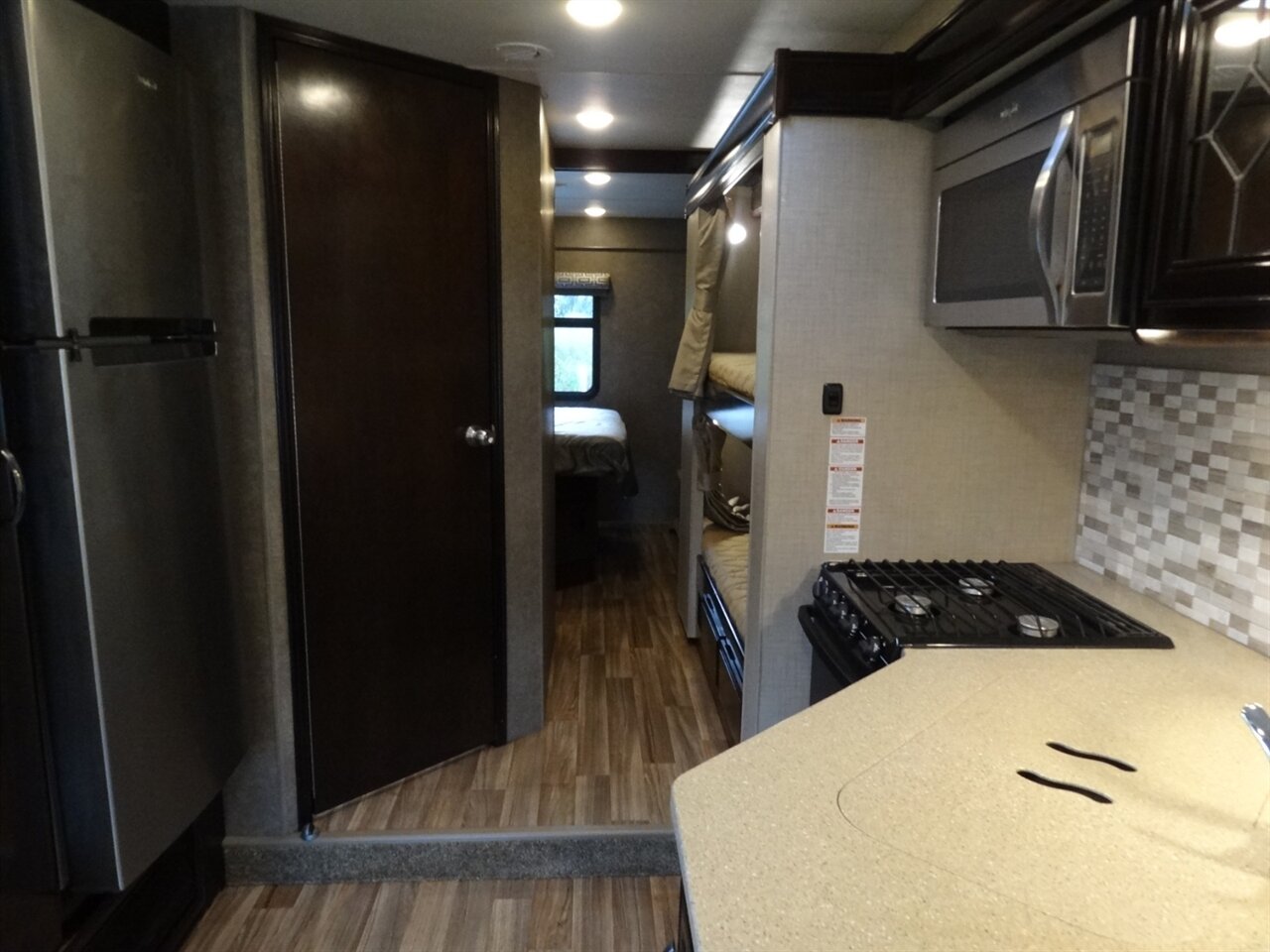 2017 Thor Quantum LF31   - Photo 60 - Deland, FL 32720