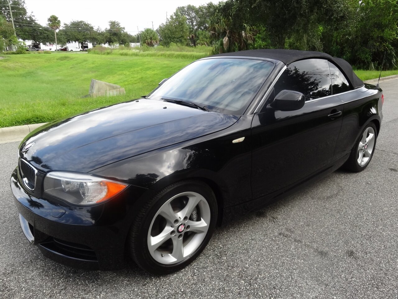 2013 BMW 135i  Convertible - Photo 2 - Deland, FL 32720