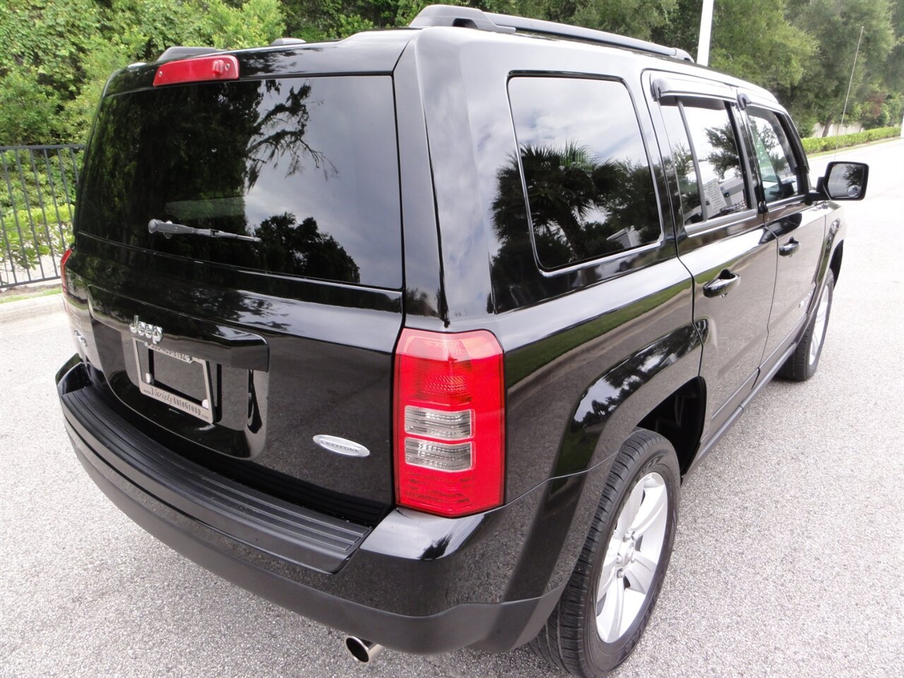 2014 Jeep Patriot Latitude 4x4 - Photo 3 - Deland, FL 32720