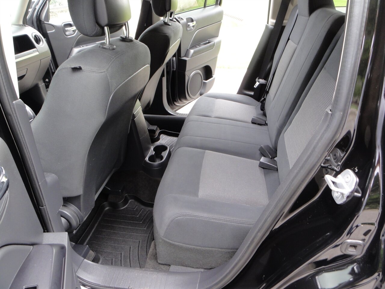 2014 Jeep Patriot Latitude 4x4 - Photo 37 - Deland, FL 32720