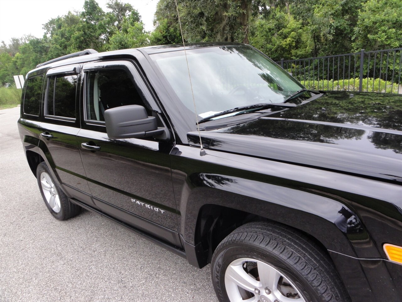 2014 Jeep Patriot Latitude 4x4 - Photo 8 - Deland, FL 32720