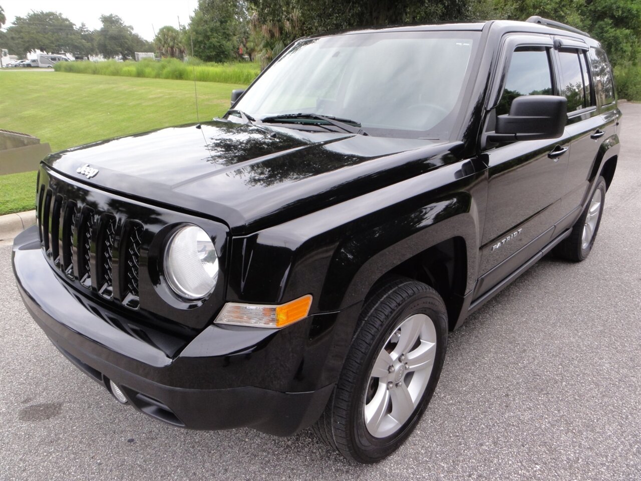 2014 Jeep Patriot Latitude 4x4 - Photo 2 - Deland, FL 32720