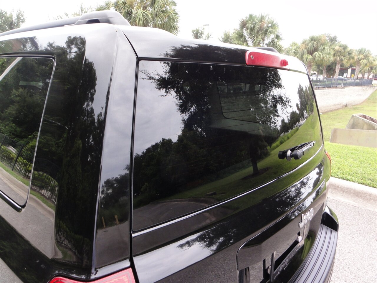 2014 Jeep Patriot Latitude 4x4 - Photo 20 - Deland, FL 32720