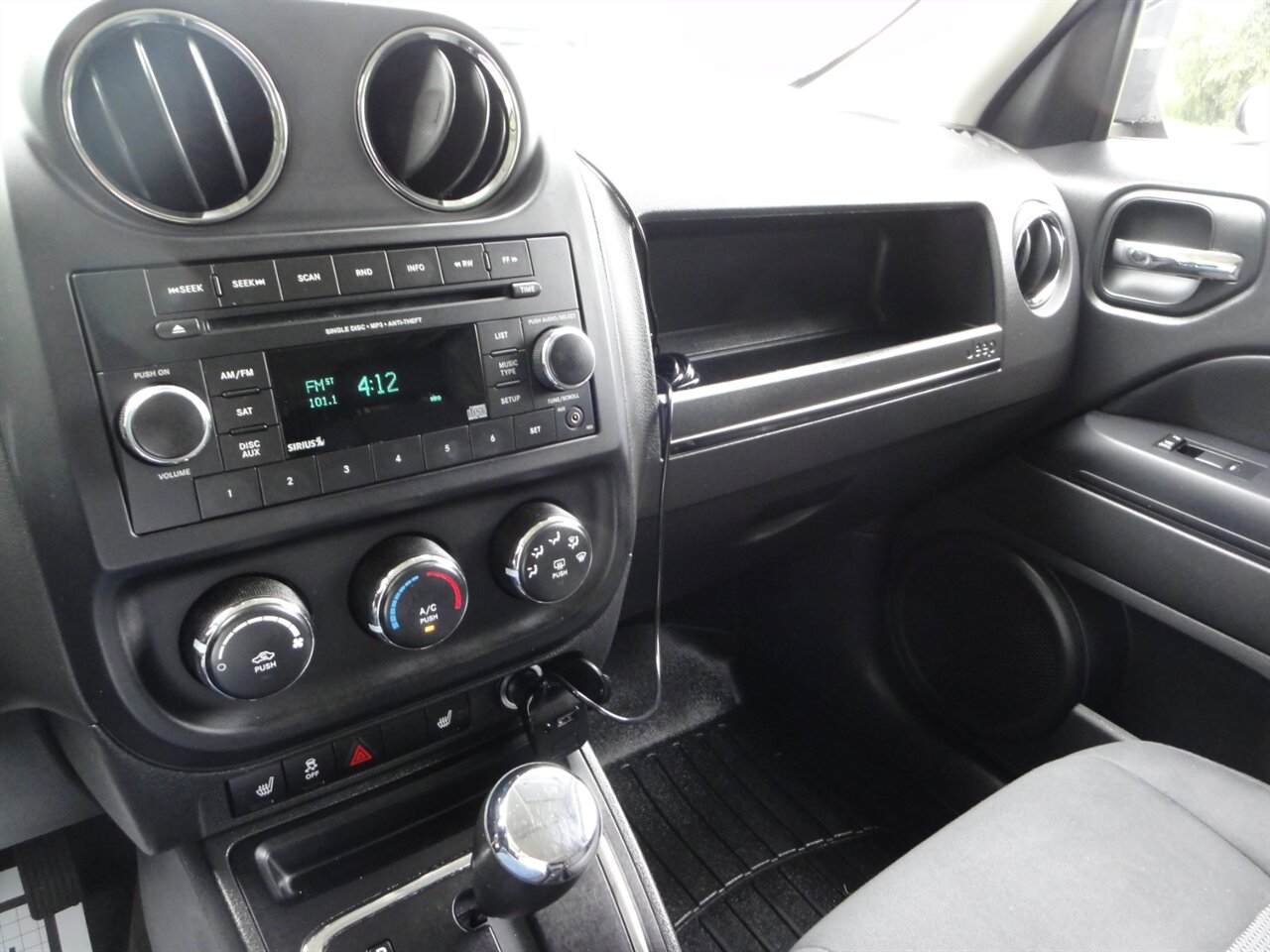 2014 Jeep Patriot Latitude 4x4 - Photo 59 - Deland, FL 32720