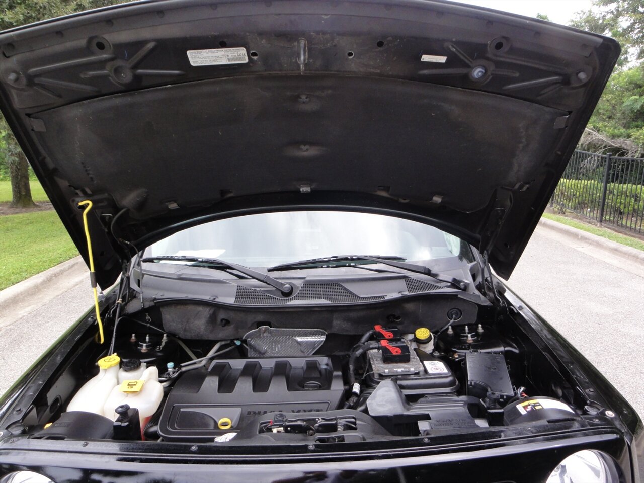 2014 Jeep Patriot Latitude 4x4 - Photo 28 - Deland, FL 32720