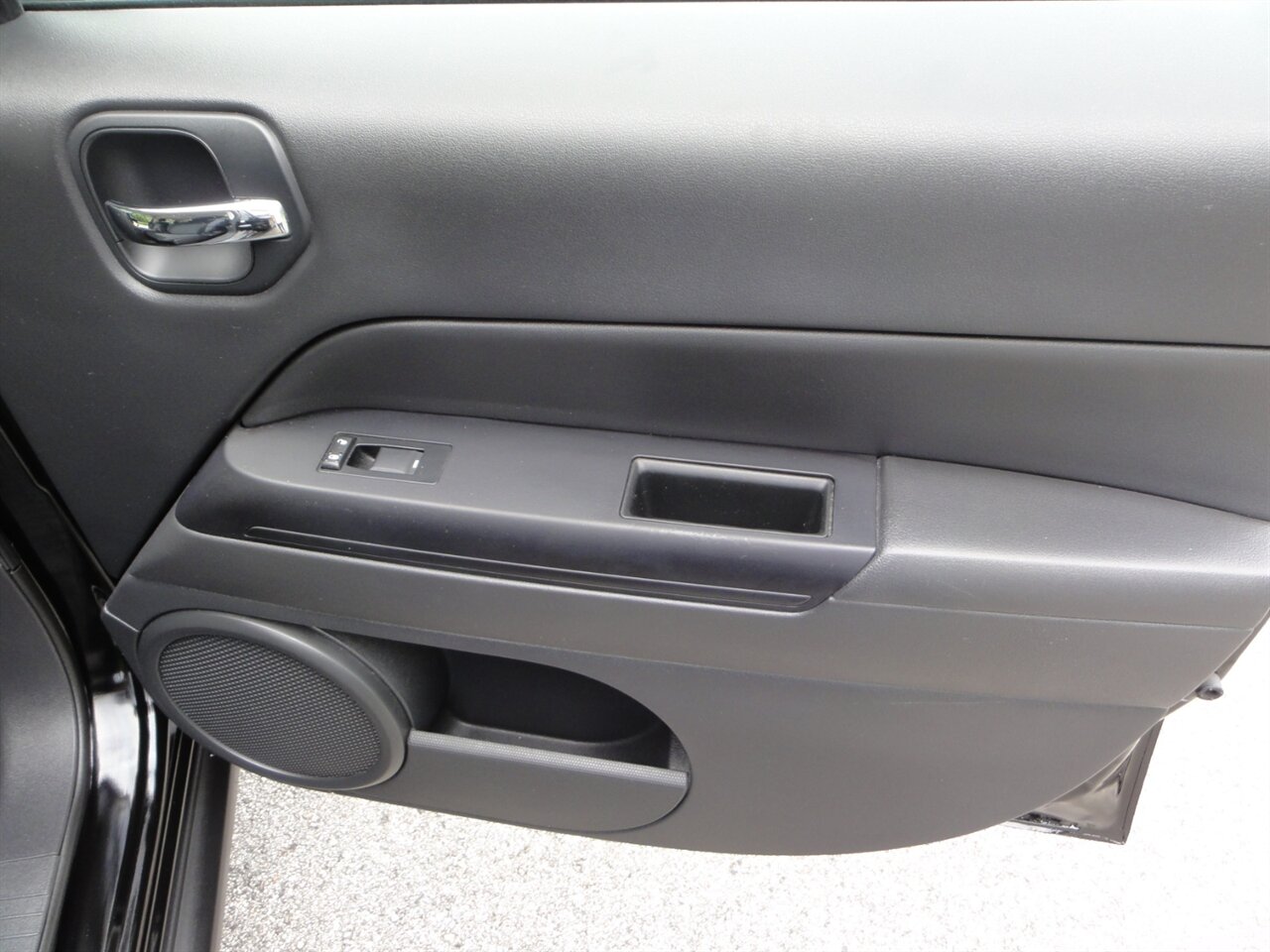 2014 Jeep Patriot Latitude 4x4 - Photo 49 - Deland, FL 32720