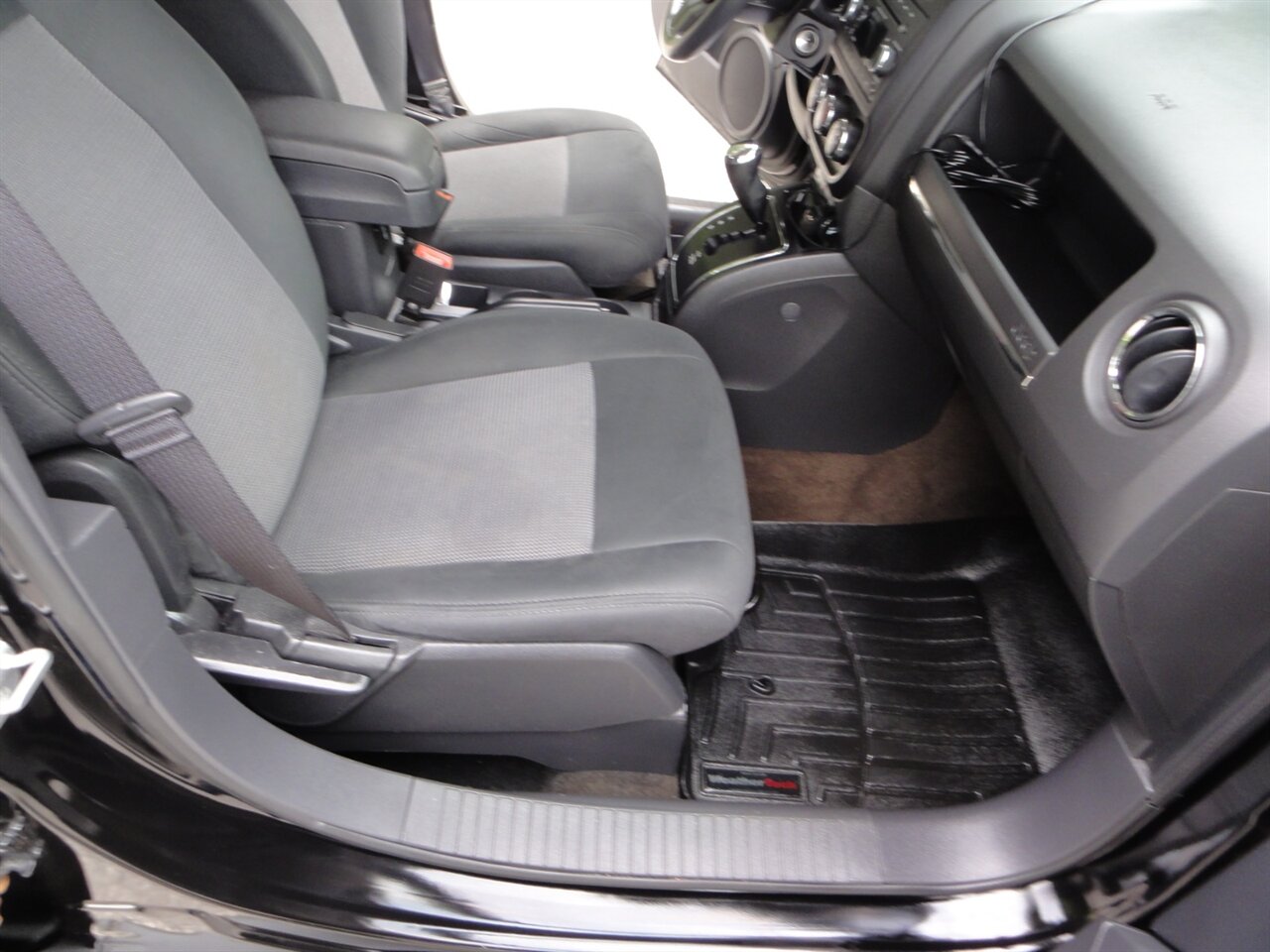 2014 Jeep Patriot Latitude 4x4 - Photo 45 - Deland, FL 32720