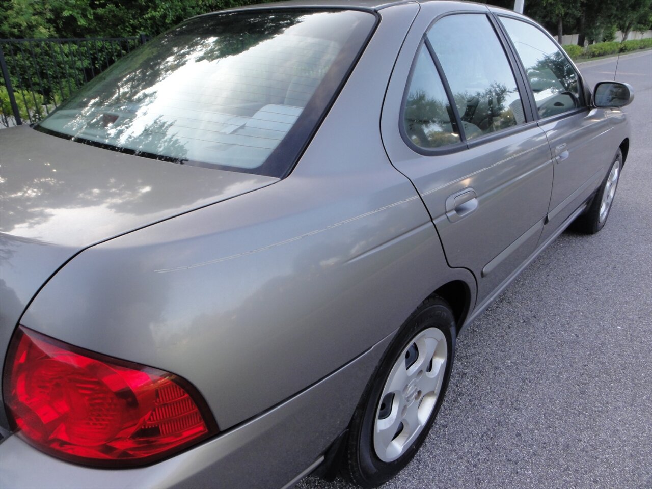 2005 Nissan Sentra 1.8 - Photo 12 - Deland, FL 32720