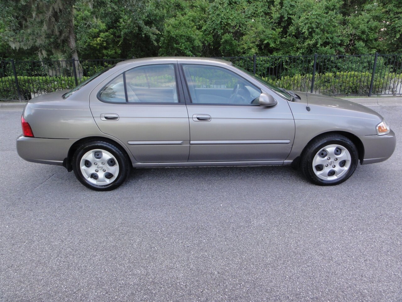 2005 Nissan Sentra 1.8 - Photo 14 - Deland, FL 32720