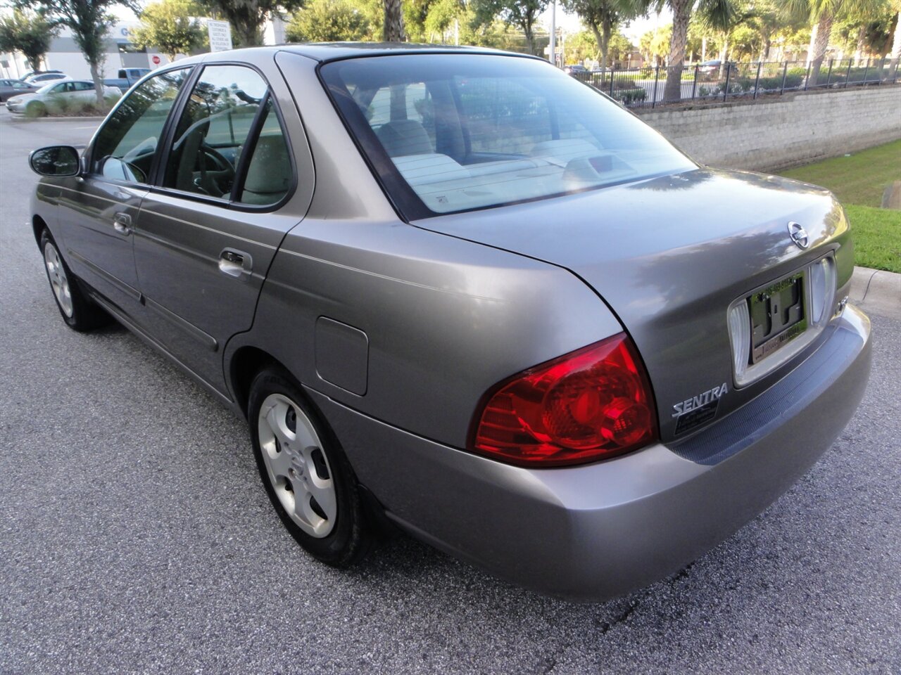 2005 Nissan Sentra 1.8 - Photo 4 - Deland, FL 32720