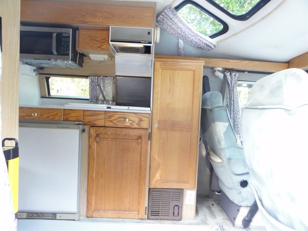 1997 Dodge Ram Van 3500 ROADTREK MH - Photo 62 - Deland, FL 32720
