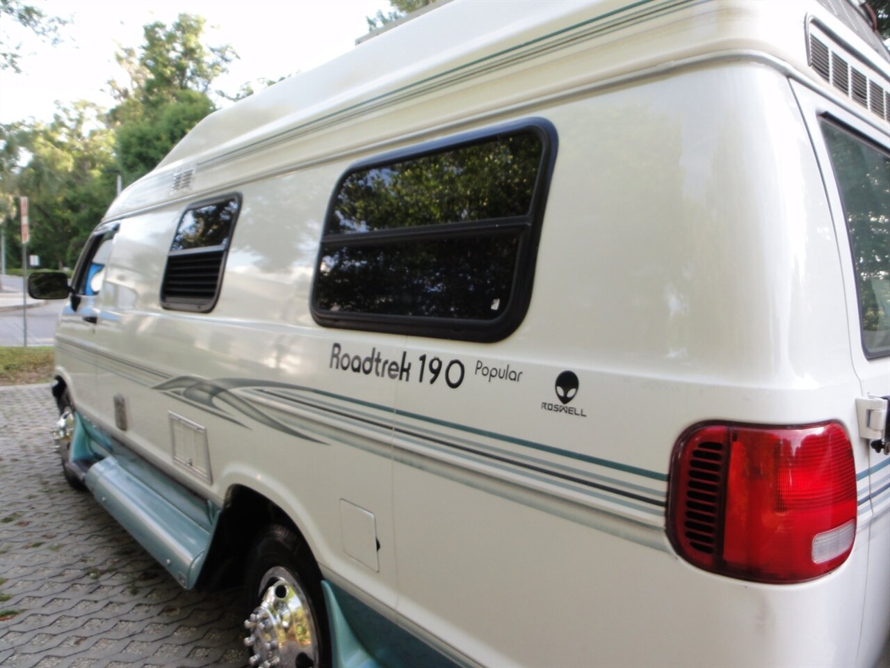 1997 Dodge Ram Van 3500 ROADTREK MH - Photo 14 - Deland, FL 32720