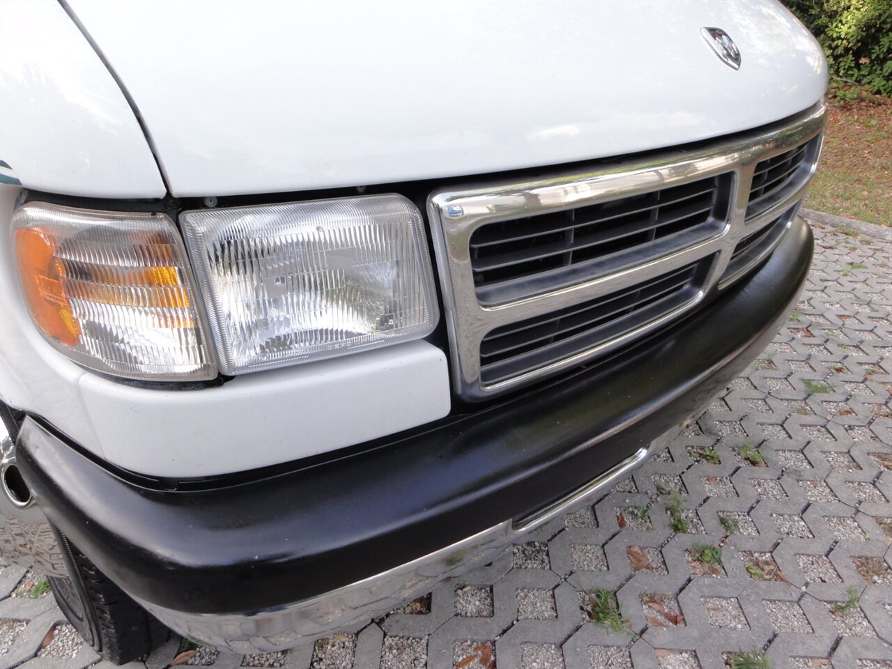 1997 Dodge Ram Van 3500 ROADTREK MH - Photo 6 - Deland, FL 32720