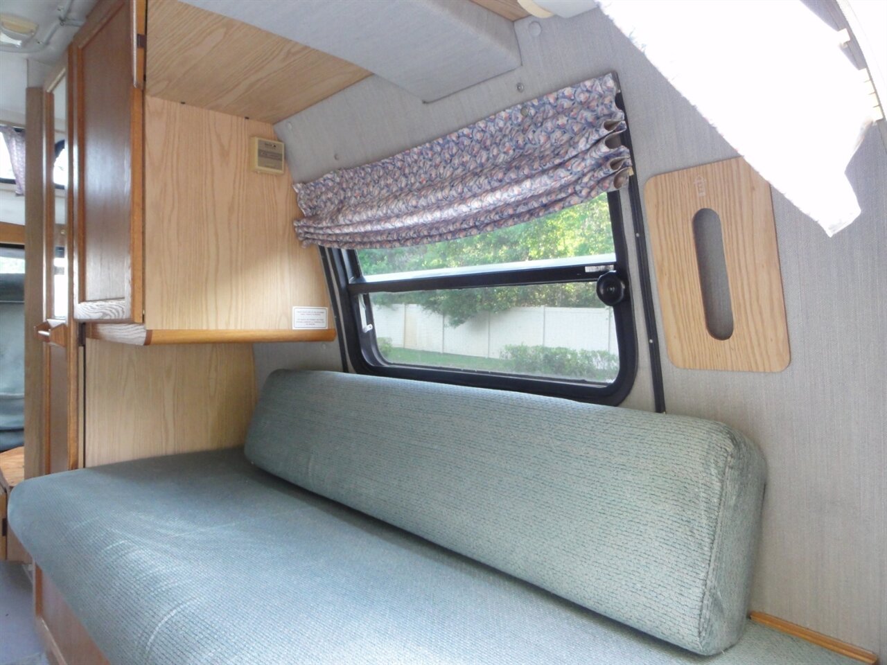 1997 Dodge Ram Van 3500 ROADTREK MH - Photo 35 - Deland, FL 32720