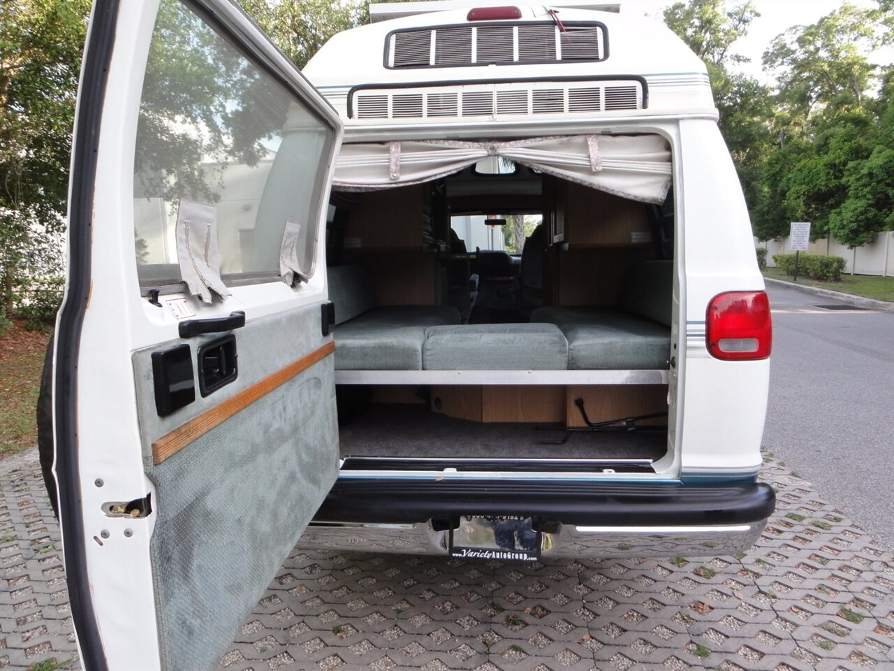 1997 Dodge Ram Van 3500 ROADTREK MH - Photo 32 - Deland, FL 32720