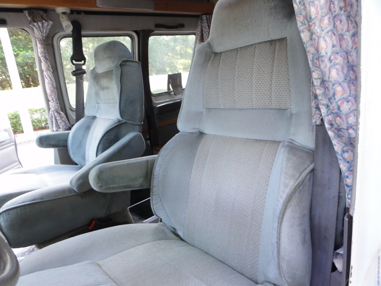 1997 Dodge Ram Van 3500 ROADTREK MH - Photo 69 - Deland, FL 32720