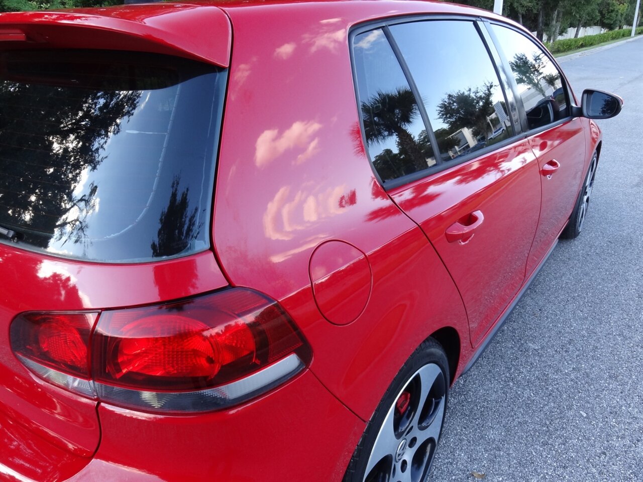 2012 Volkswagen GTI Premium - Photo 13 - Deland, FL 32720