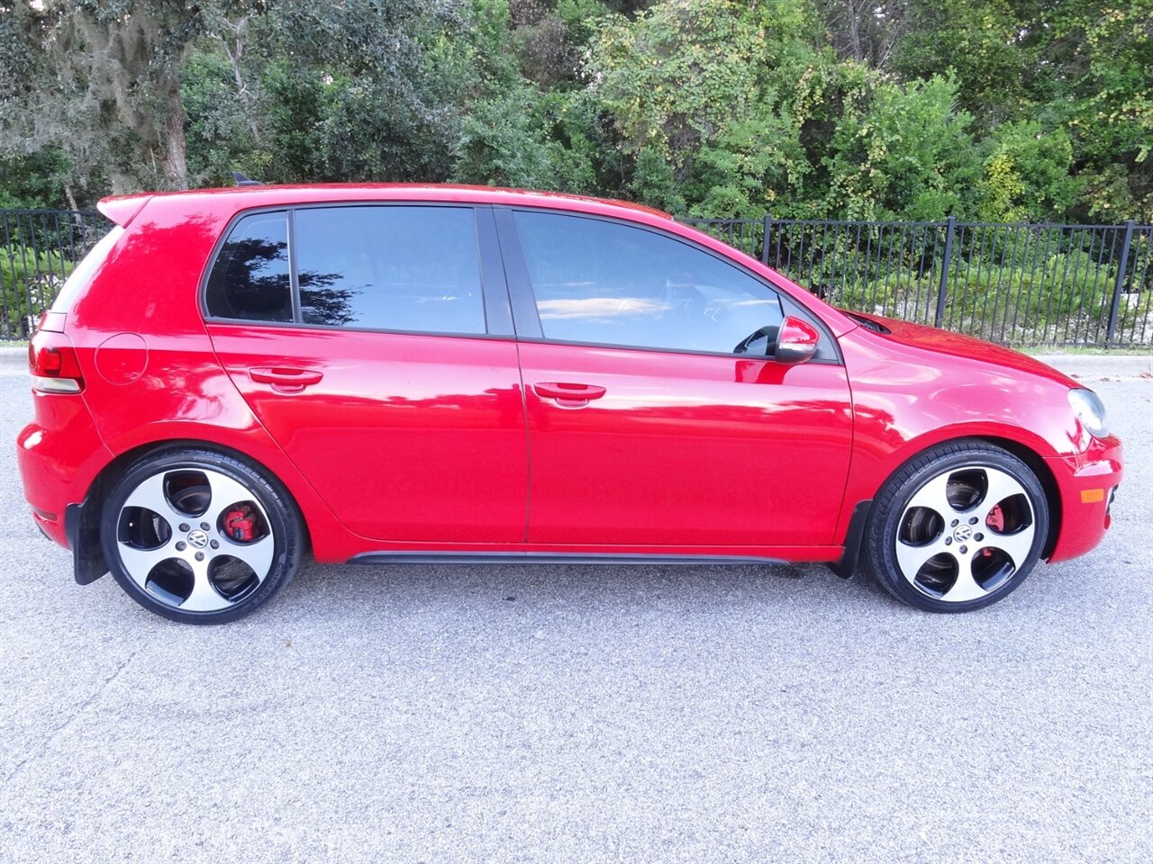 2012 Volkswagen GTI Premium - Photo 15 - Deland, FL 32720