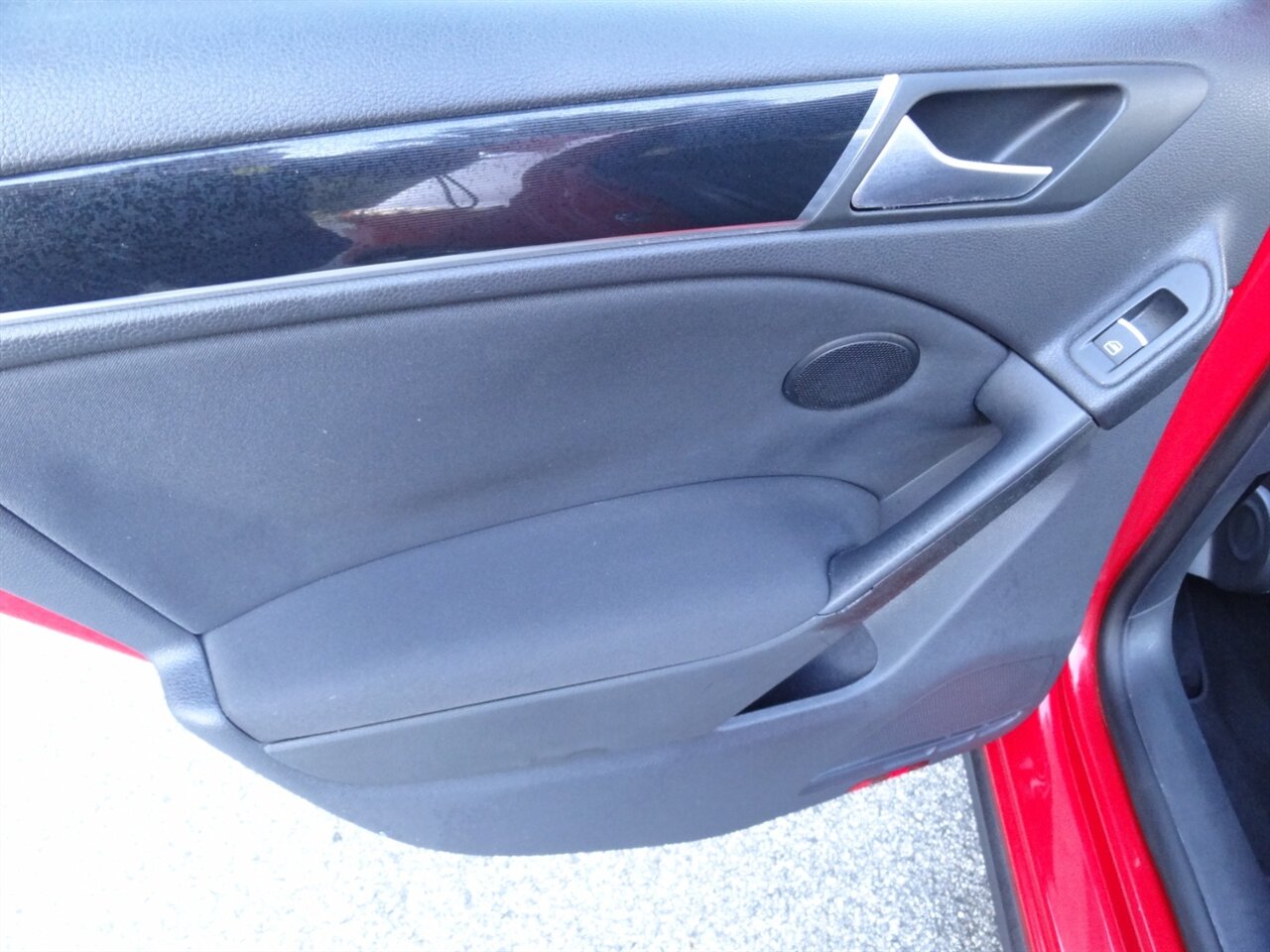 2012 Volkswagen GTI Premium - Photo 34 - Deland, FL 32720