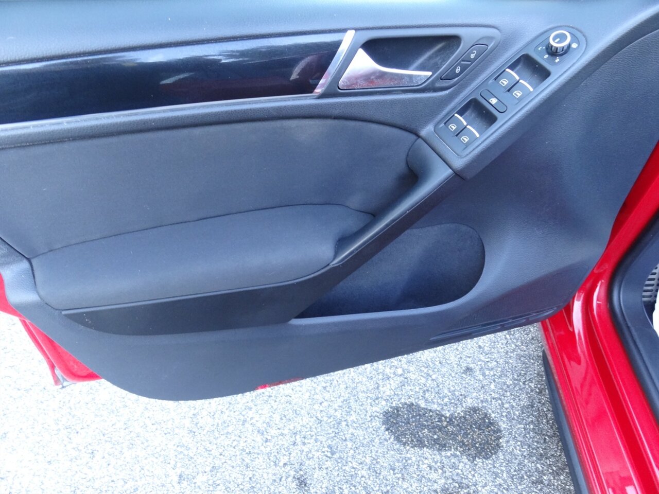 2012 Volkswagen GTI Premium - Photo 28 - Deland, FL 32720