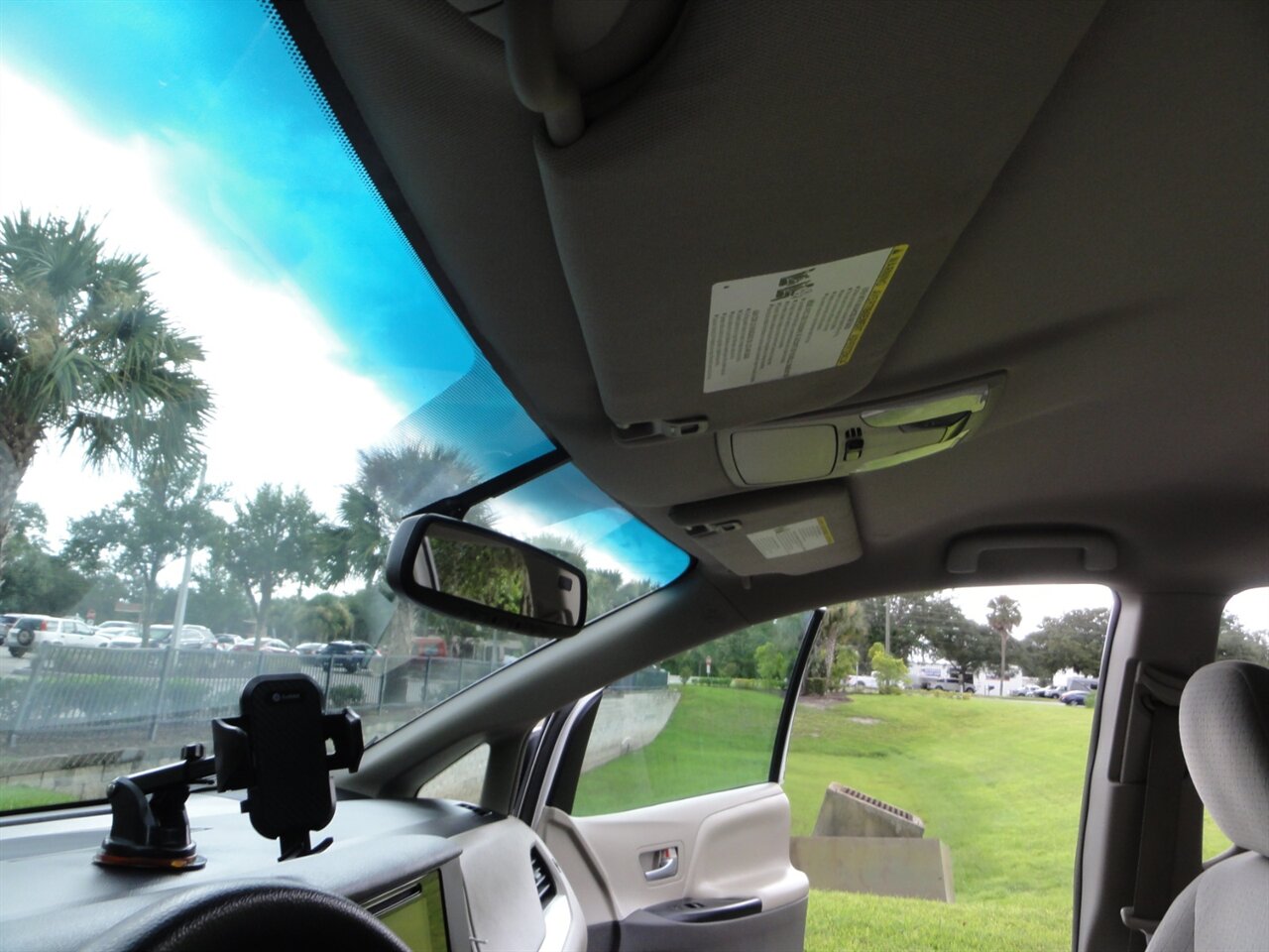 2016 Toyota Sienna LE 7-Passenger All Wheel Drive - Photo 30 - Deland, FL 32720