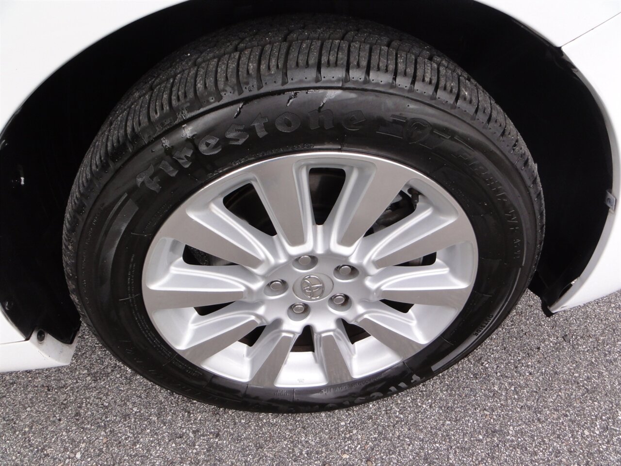2016 Toyota Sienna LE 7-Passenger All Wheel Drive - Photo 24 - Deland, FL 32720