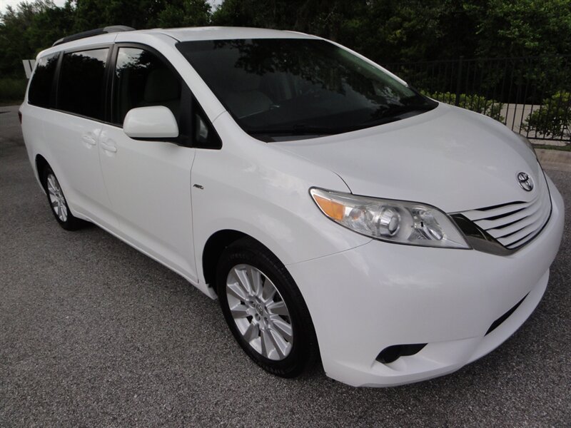 2016 Toyota Sienna LE 7-Passenger  All Wheel Drive