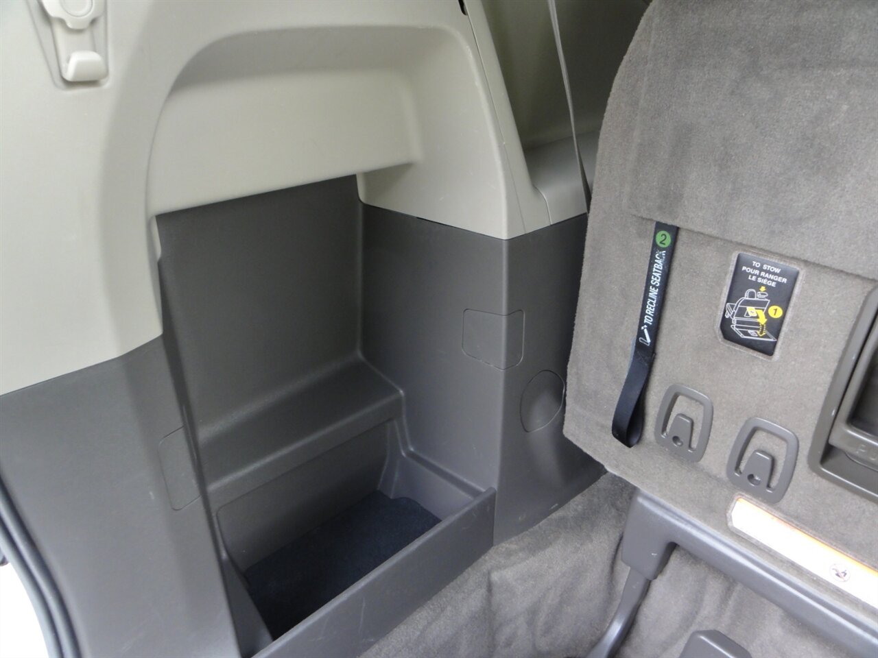 2016 Toyota Sienna LE 7-Passenger All Wheel Drive - Photo 43 - Deland, FL 32720