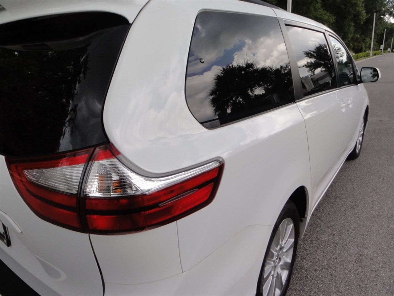 2016 Toyota Sienna LE 7-Passenger All Wheel Drive - Photo 13 - Deland, FL 32720