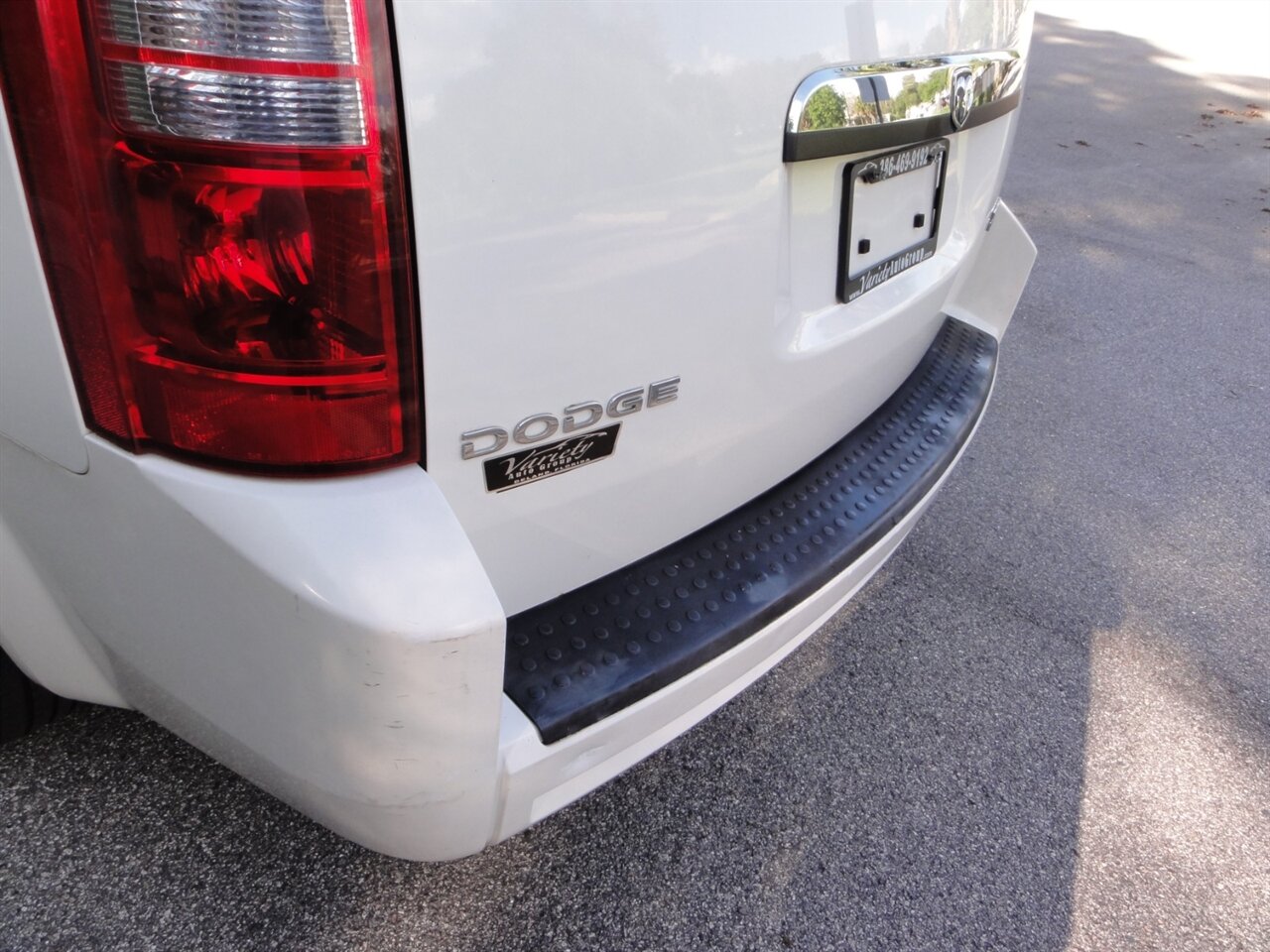2009 Dodge Grand Caravan SXT   - Photo 25 - Deland, FL 32720