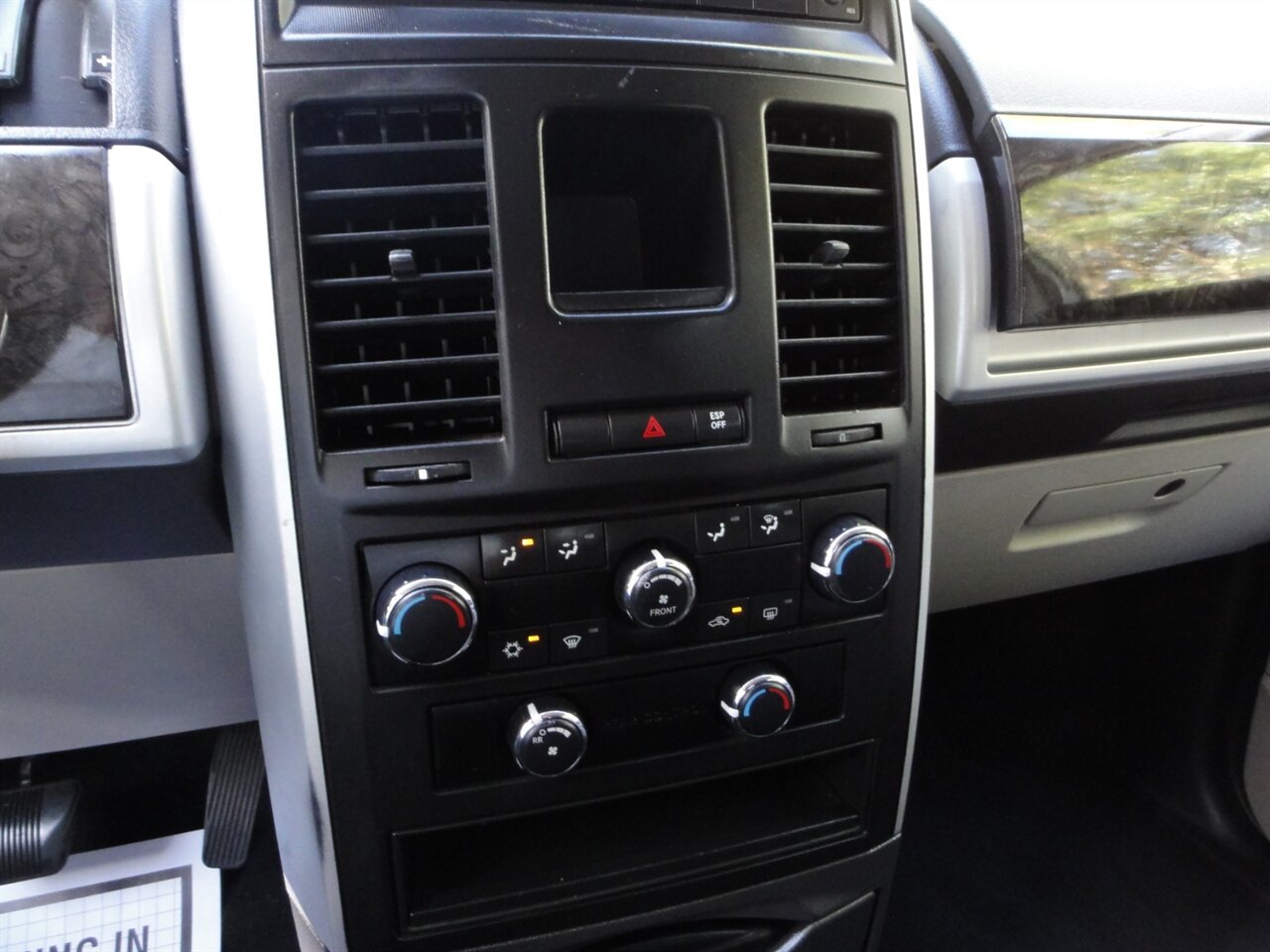 2009 Dodge Grand Caravan SXT   - Photo 58 - Deland, FL 32720