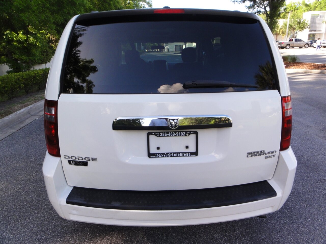 2009 Dodge Grand Caravan SXT   - Photo 16 - Deland, FL 32720