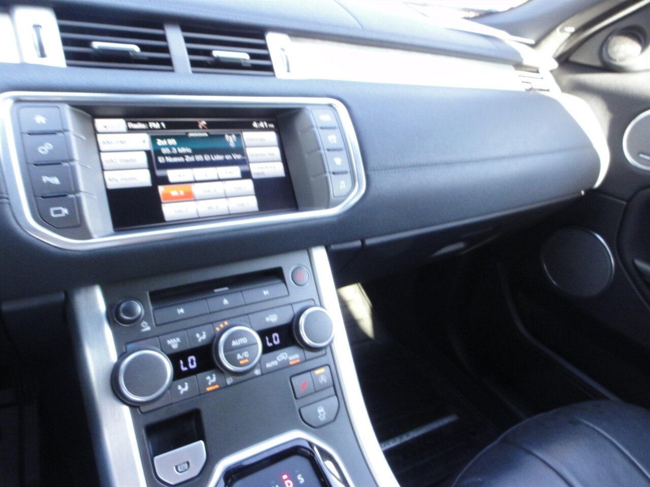 2016 Land Rover Range Rover Evoque SE  Premium package - Photo 59 - Deland, FL 32720