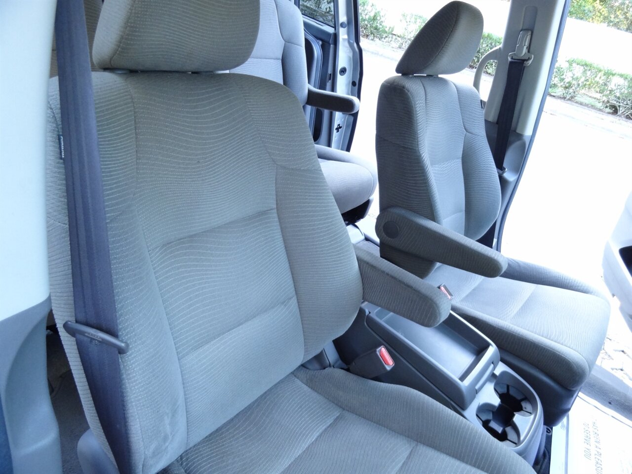 2012 Honda Odyssey EX   - Photo 32 - Deland, FL 32720