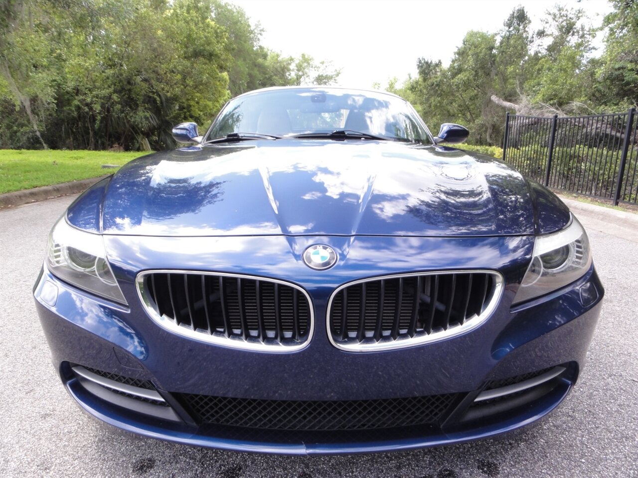 2011 BMW Z4 sDrive30i  Premium - Photo 11 - Deland, FL 32720
