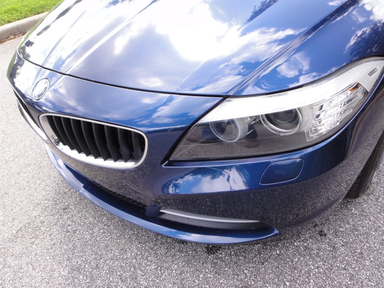 2011 BMW Z4 sDrive30i  Premium - Photo 13 - Deland, FL 32720