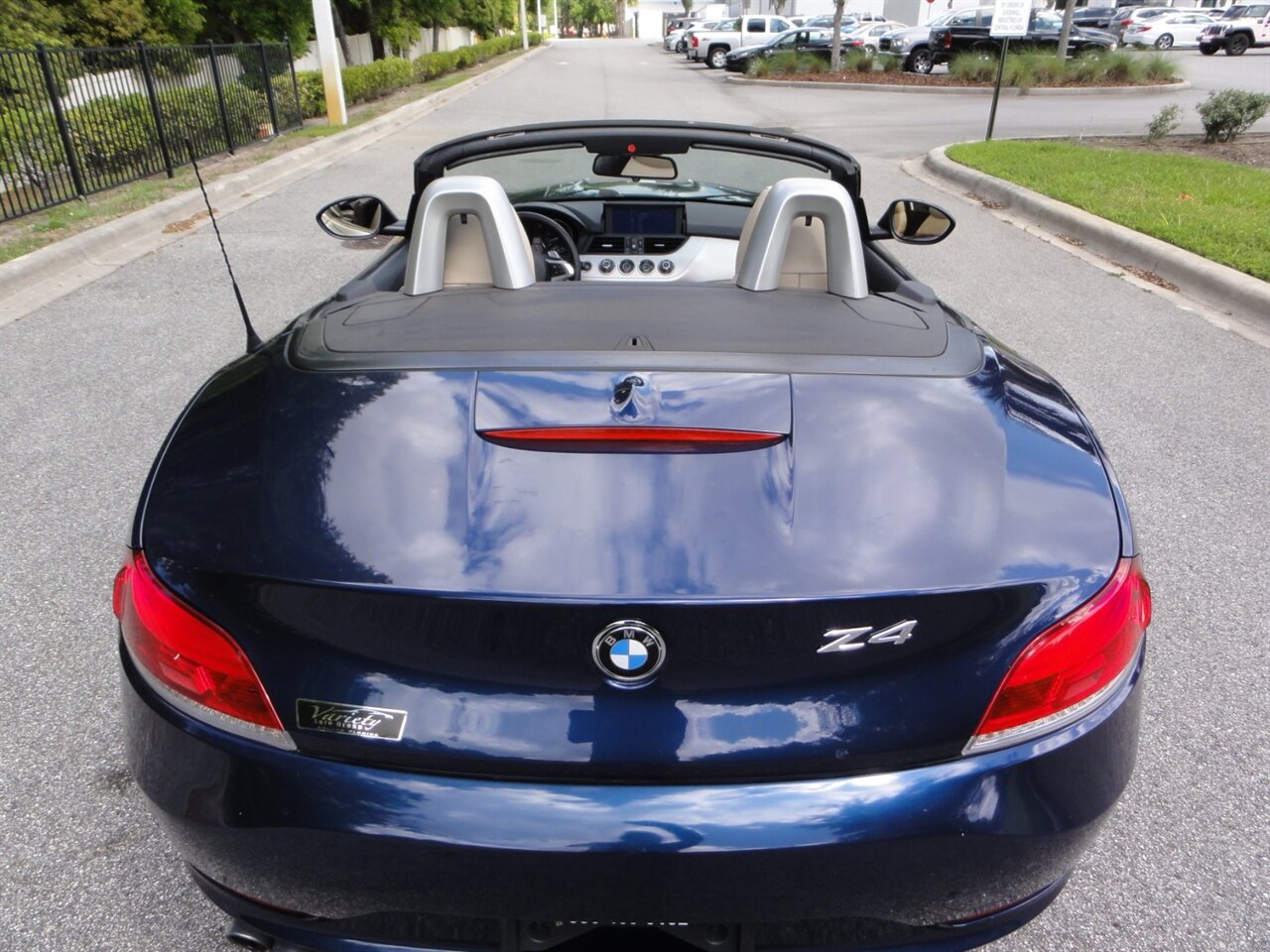2011 BMW Z4 sDrive30i  Premium - Photo 22 - Deland, FL 32720